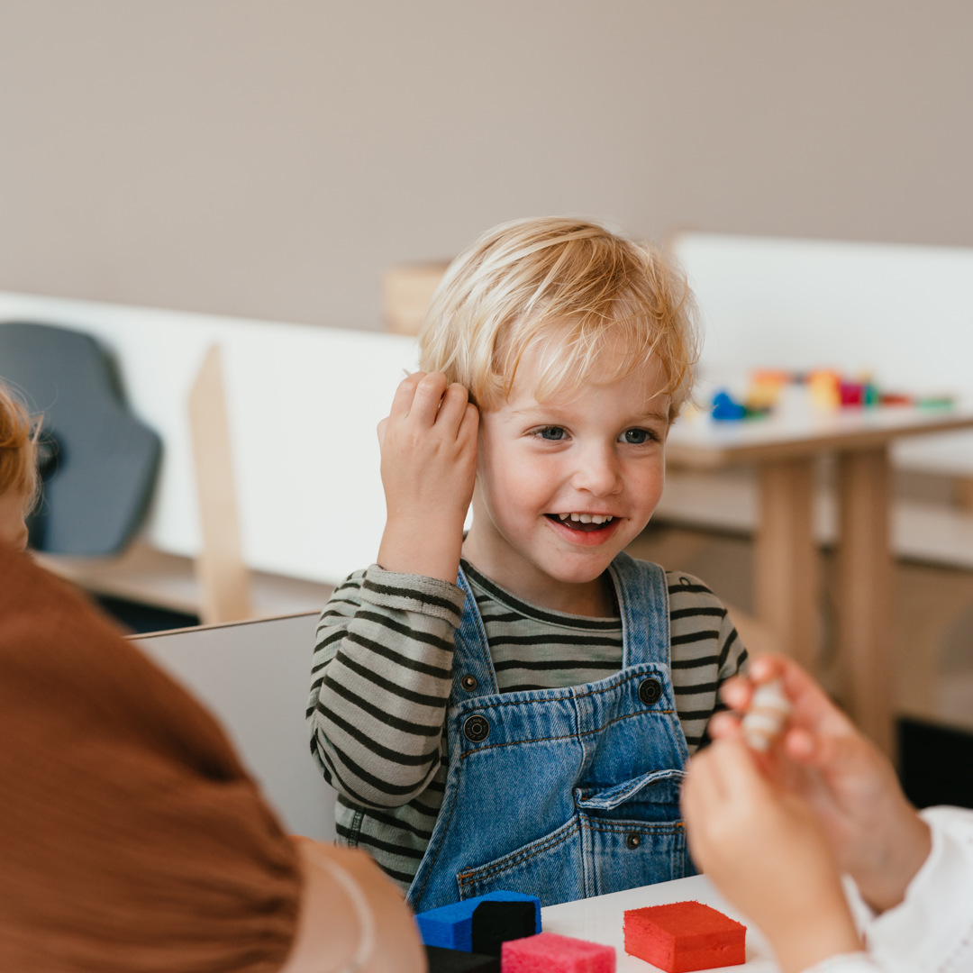 Kind speelt op Kinderdagverblijf kinderopvang CompaNanny